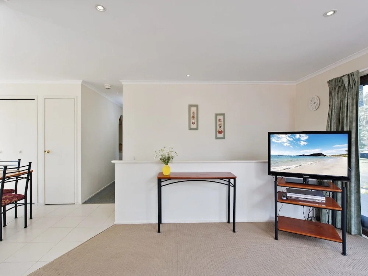 The Breakers, 16A Government Road