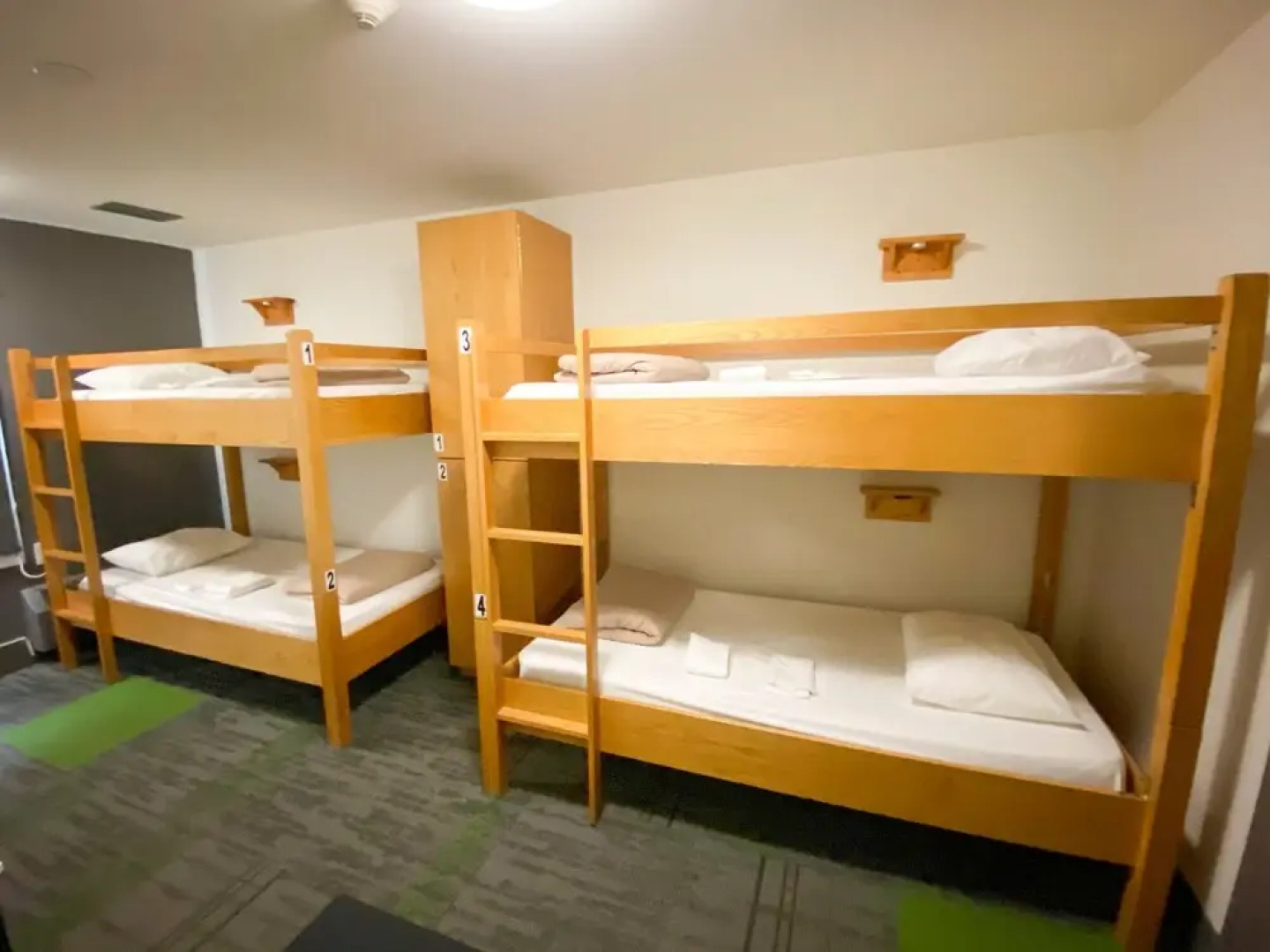 HI Calgary City Centre - Hostel