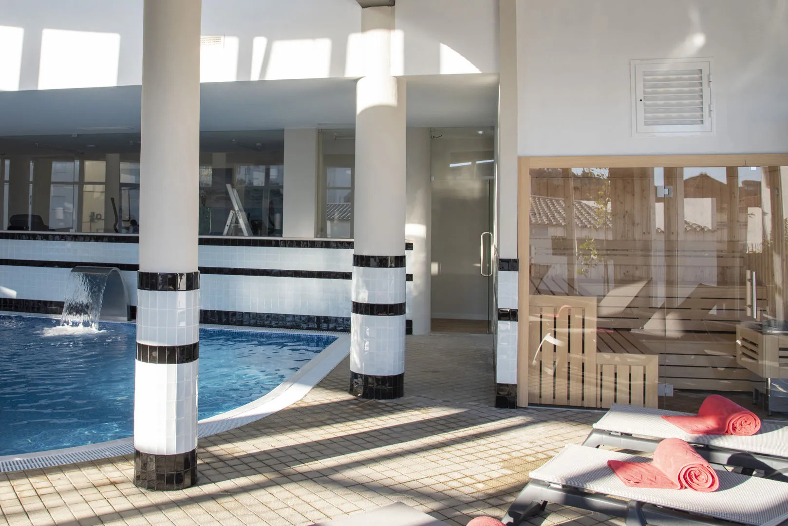 Luna Hotel de Tábua