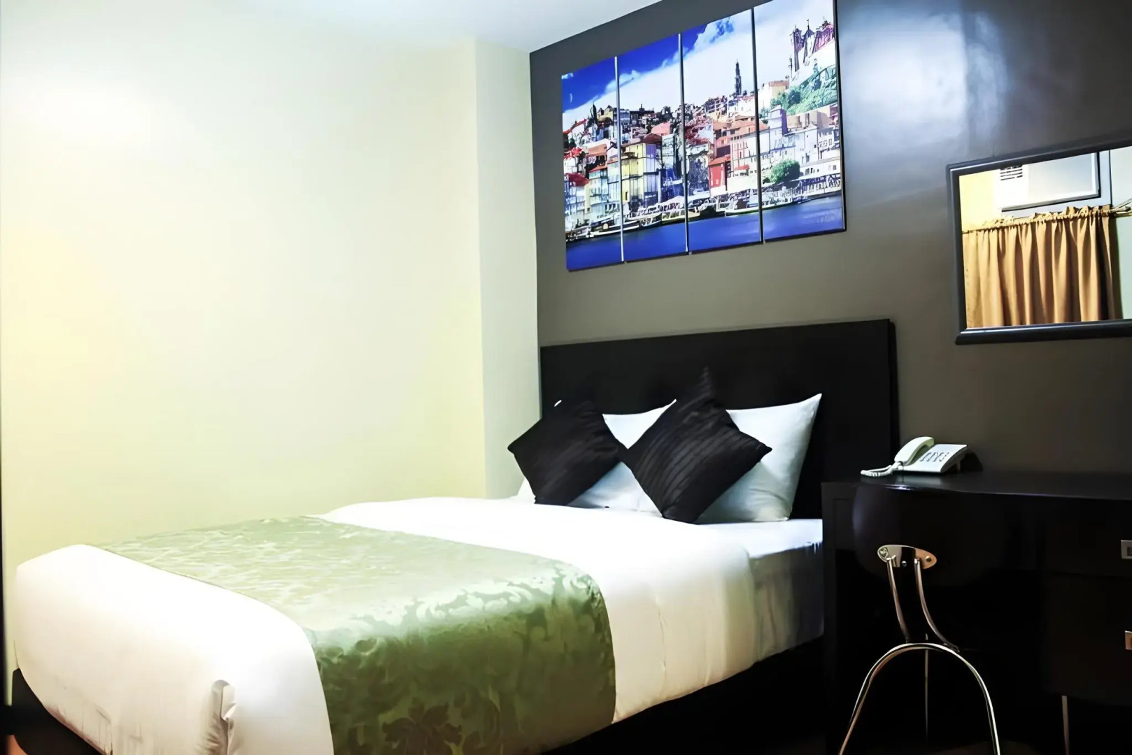 The Studio 18 Residences