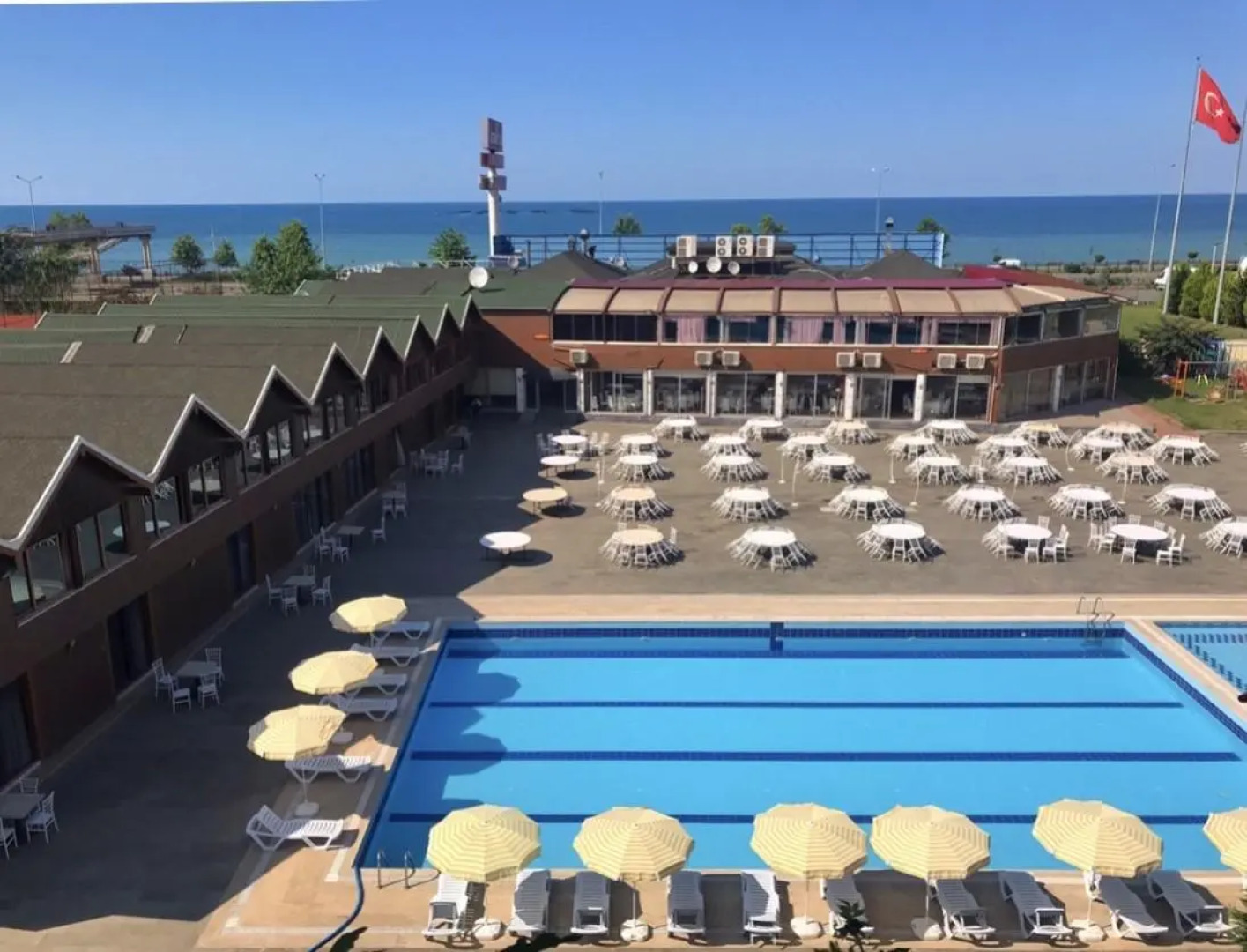 Отель Green Palace Suite 