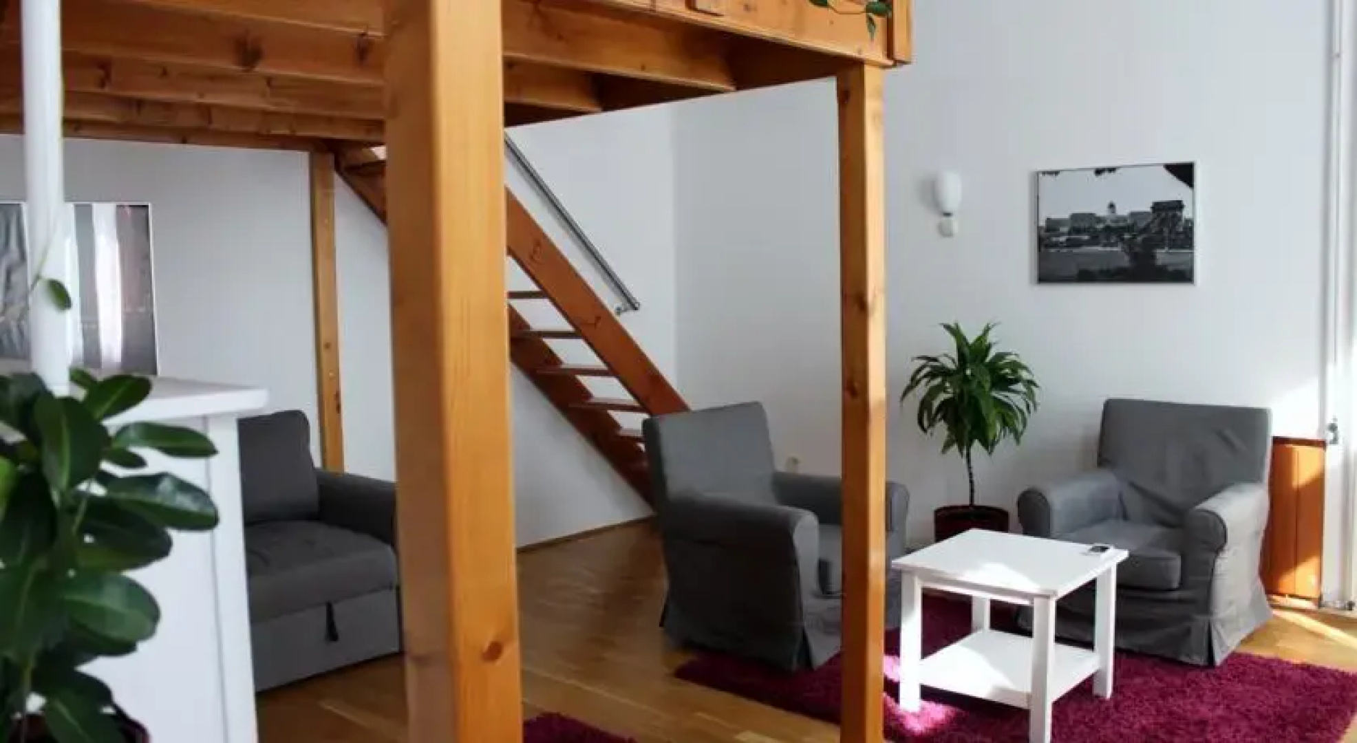 Opera Classical Comfort Apartment