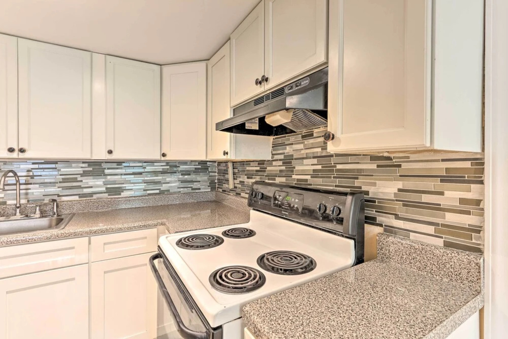 Quaint New Jersey Getaway - Walk to Parks!