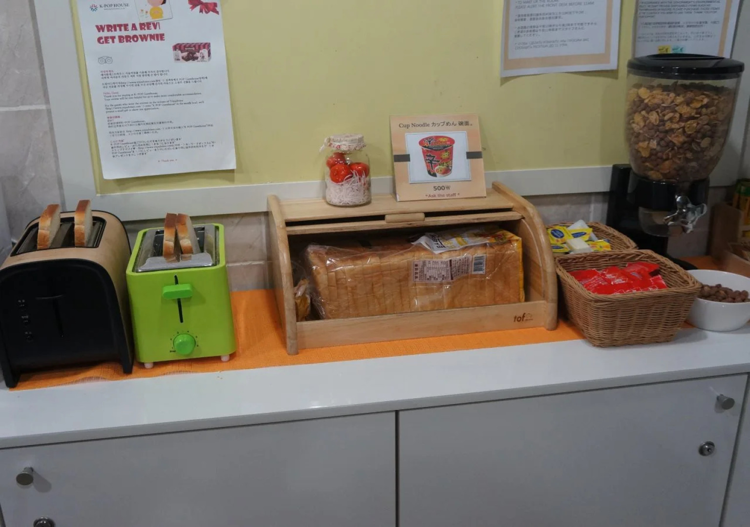 K-POP GUESTHOUSE Seoul Station