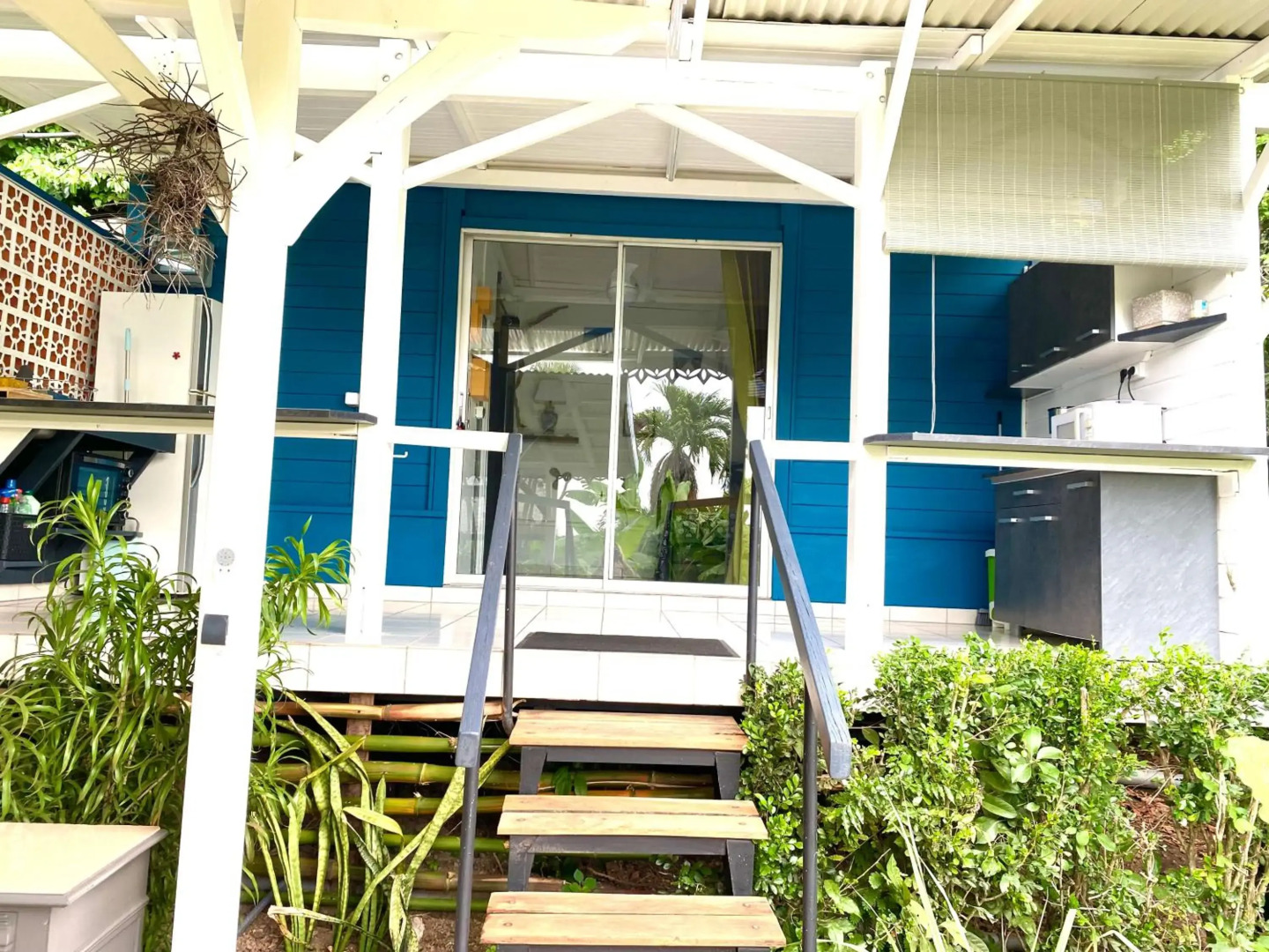 LODGE PAMPLEMOUSSE avec PISCINE privative , dans parc calme à 500 m plage