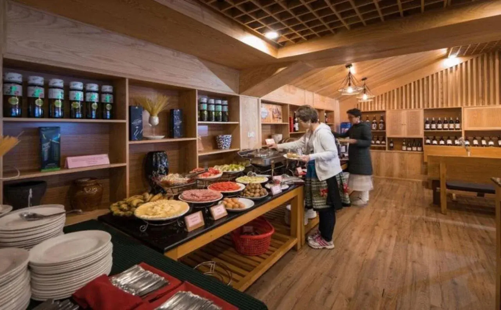 Sunny Mountain Hotel