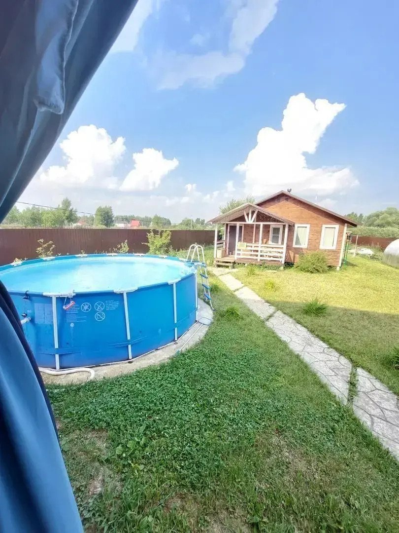 Коттеджи на улице Луговая