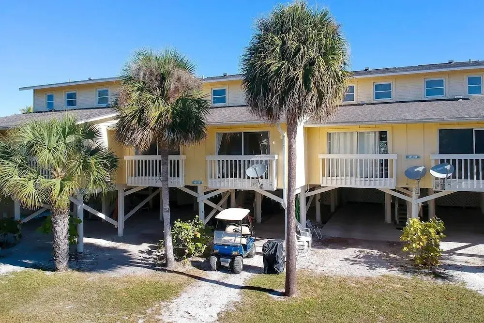 Bay Breezes At Hideaway Bay! Waterfront, Free Kayaks, Golf Cart 2 Bedroom Condo by Redawning