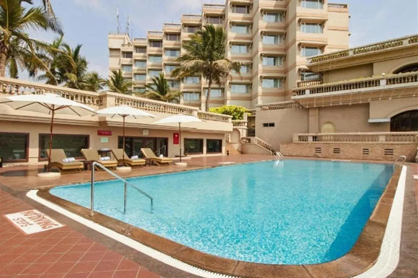 The Gateway Hotel Beach Road