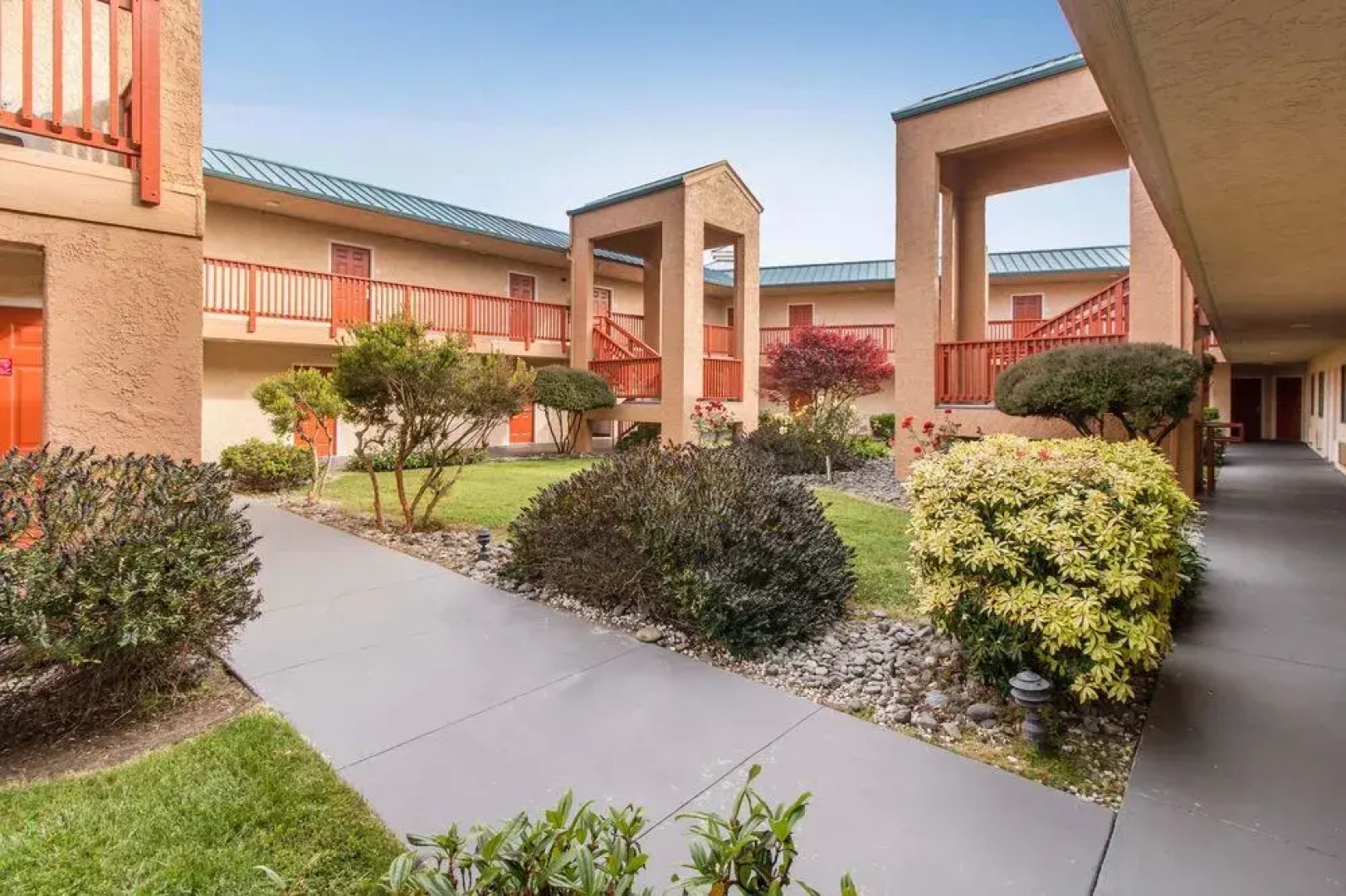 Quality Inn & Suites Redwood Coast