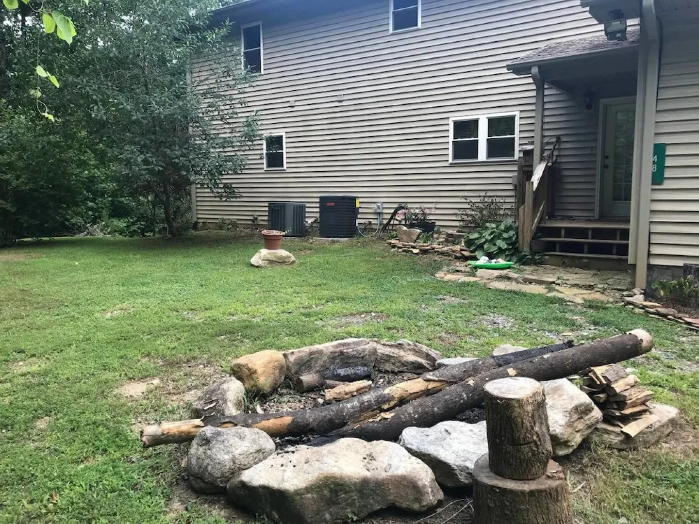 Comfortable Mountain Home near Everything yet Private