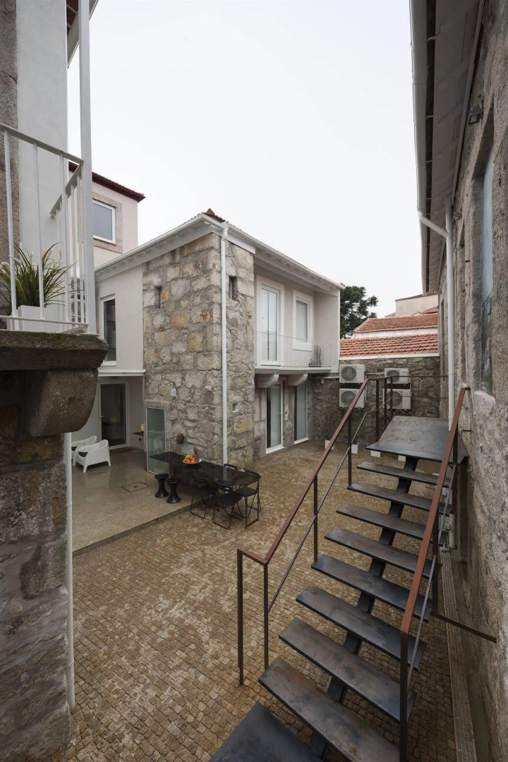 Olala Fine Arts Studios