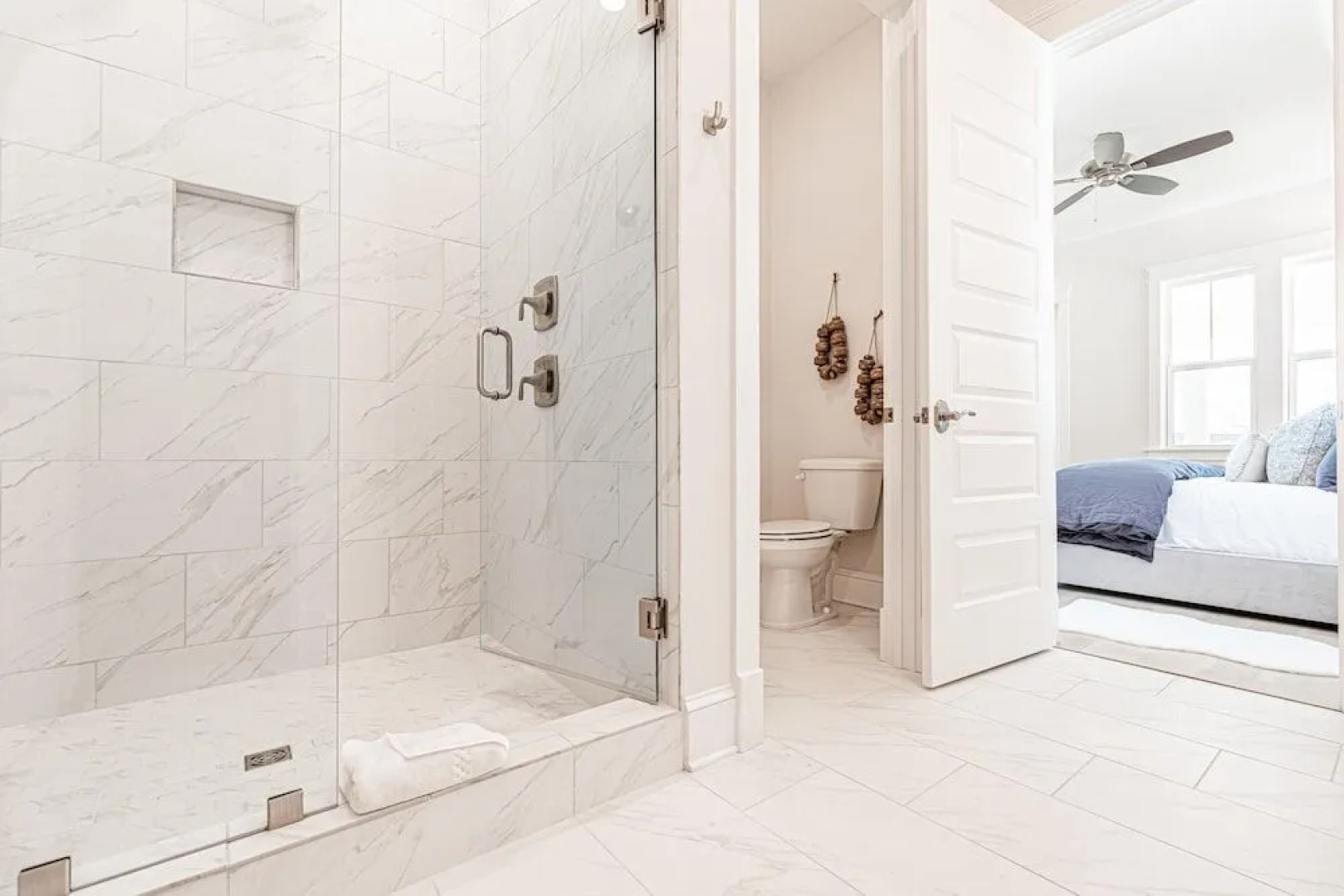 The Sleeping Queens at Prominence 30A