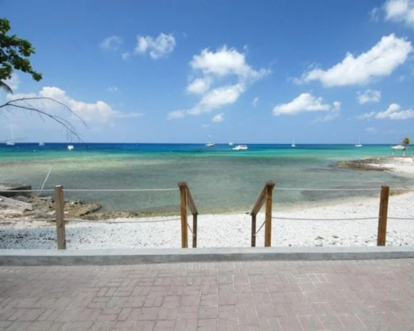 Coral Sands Resort, Grand Cayman, Cayman Islands