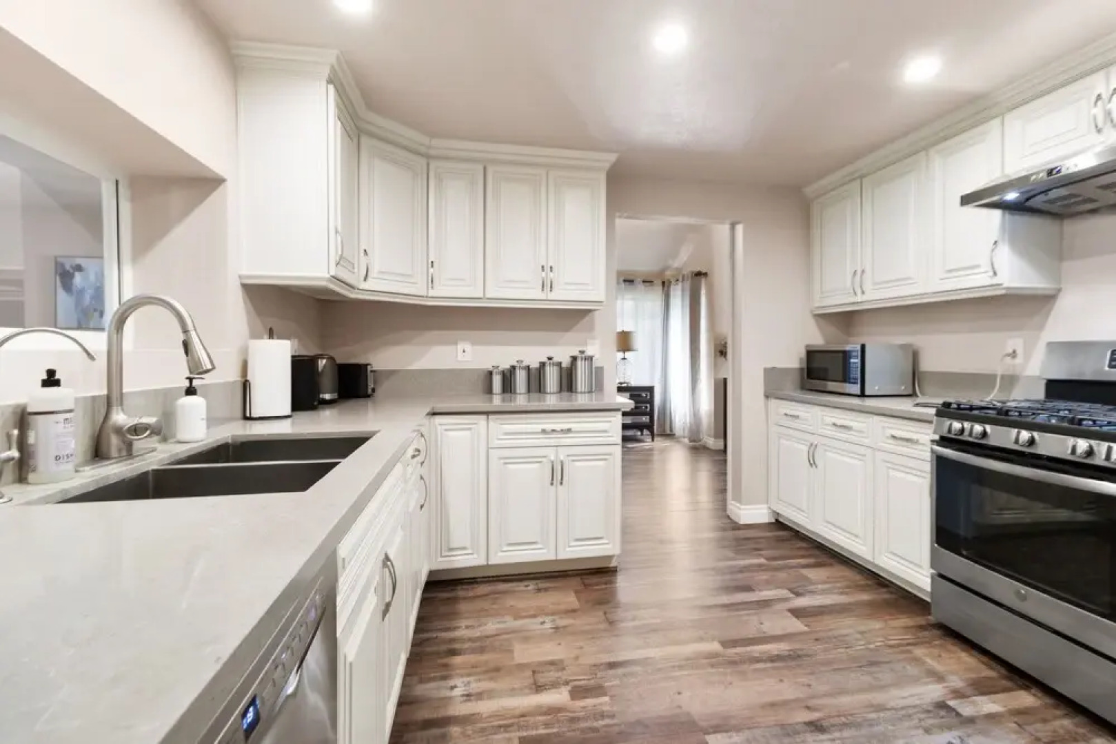 Marbella Lane 6-plex Rowland Heights