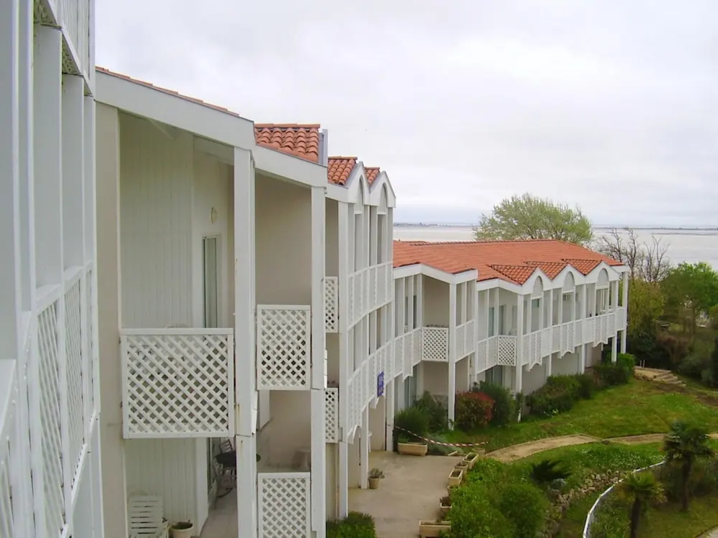 Apartment With one Bedroom in Fouras, With Wonderful sea View, Pool Ac