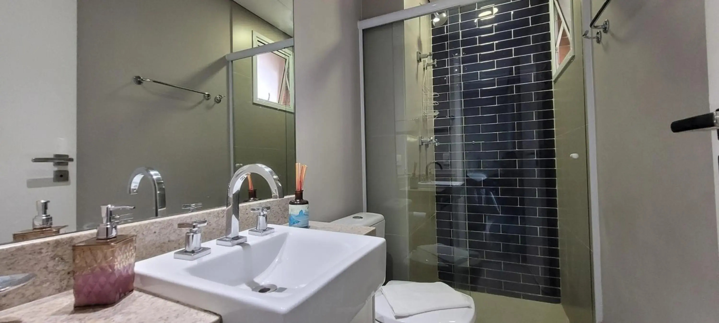 Book Santos - Estanconfor 708 - 2 quartos