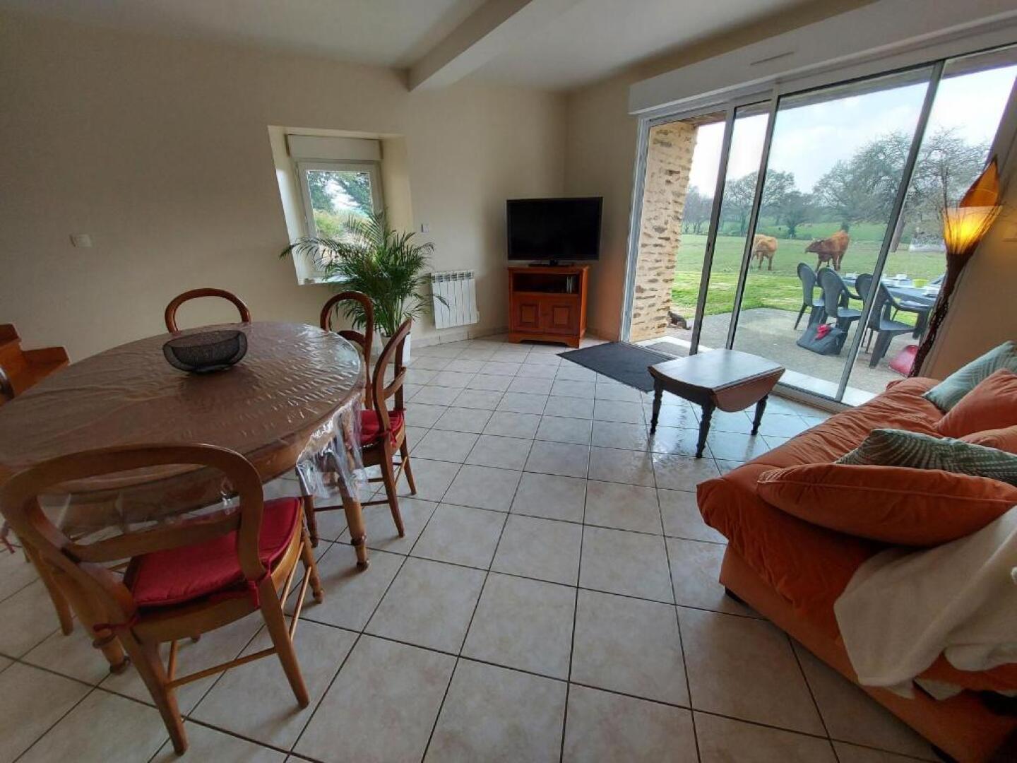 Gîte Cossé-le-Vivien, 3 pièces, 5 personnes - FR-1-600-197