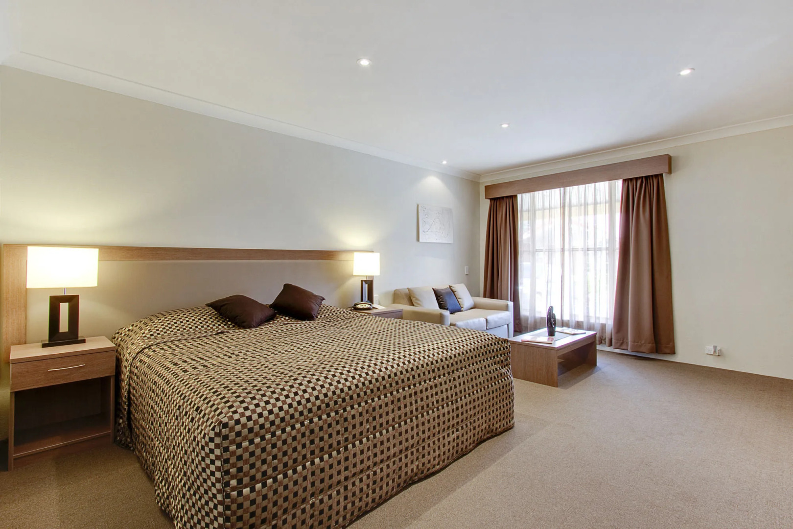 Quality Inn Parkes International