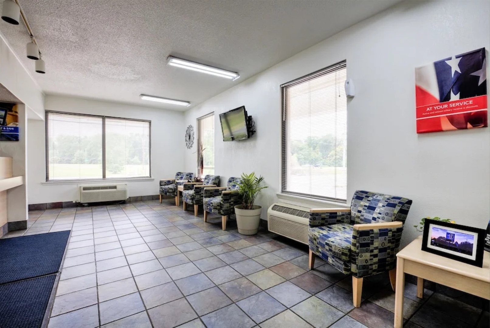 Super 7 Inn By OYO Tupelo Hwy 178