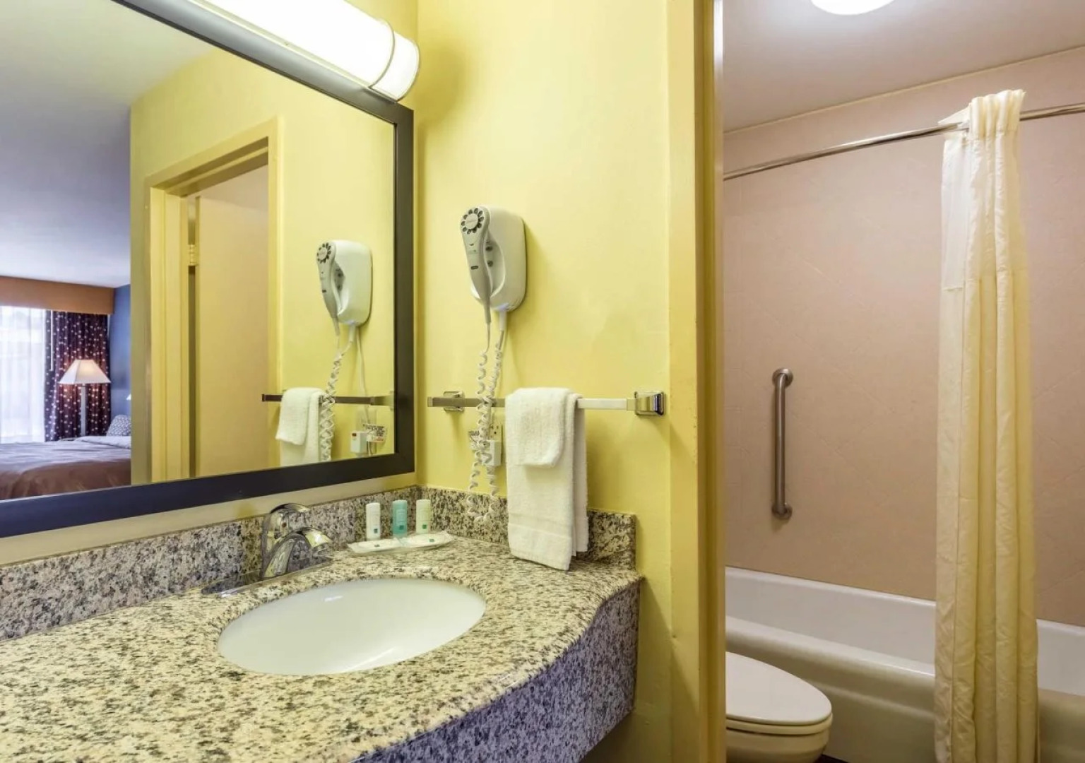 Quality Inn & Suites Baton Rouge West – Port Allen