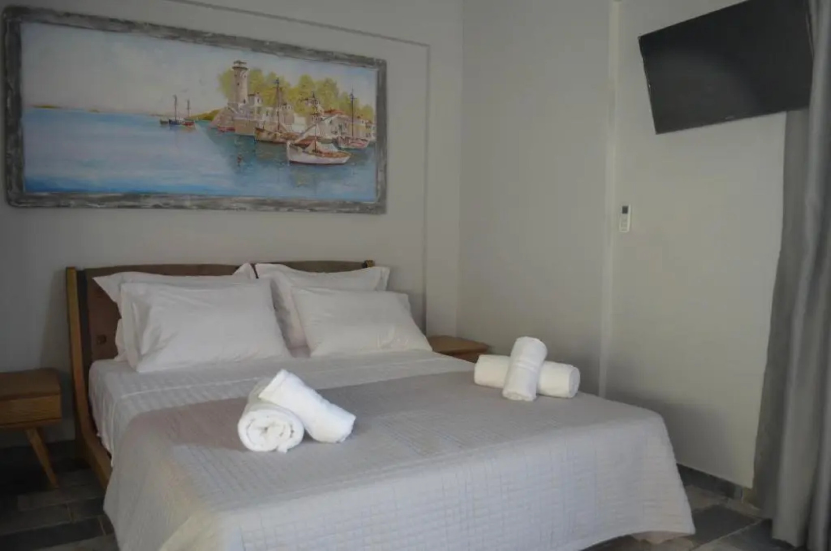 Sunshine Pool Apartment