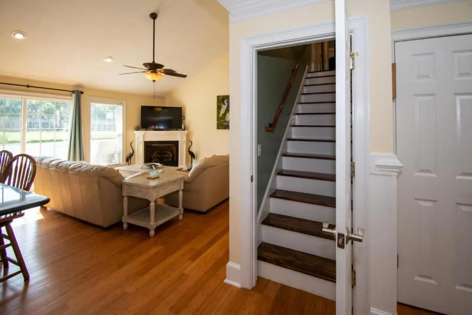 Gorgeous New 3 Bedroom, 3 Bath Home With Views of the Golf Course and Lagoon!