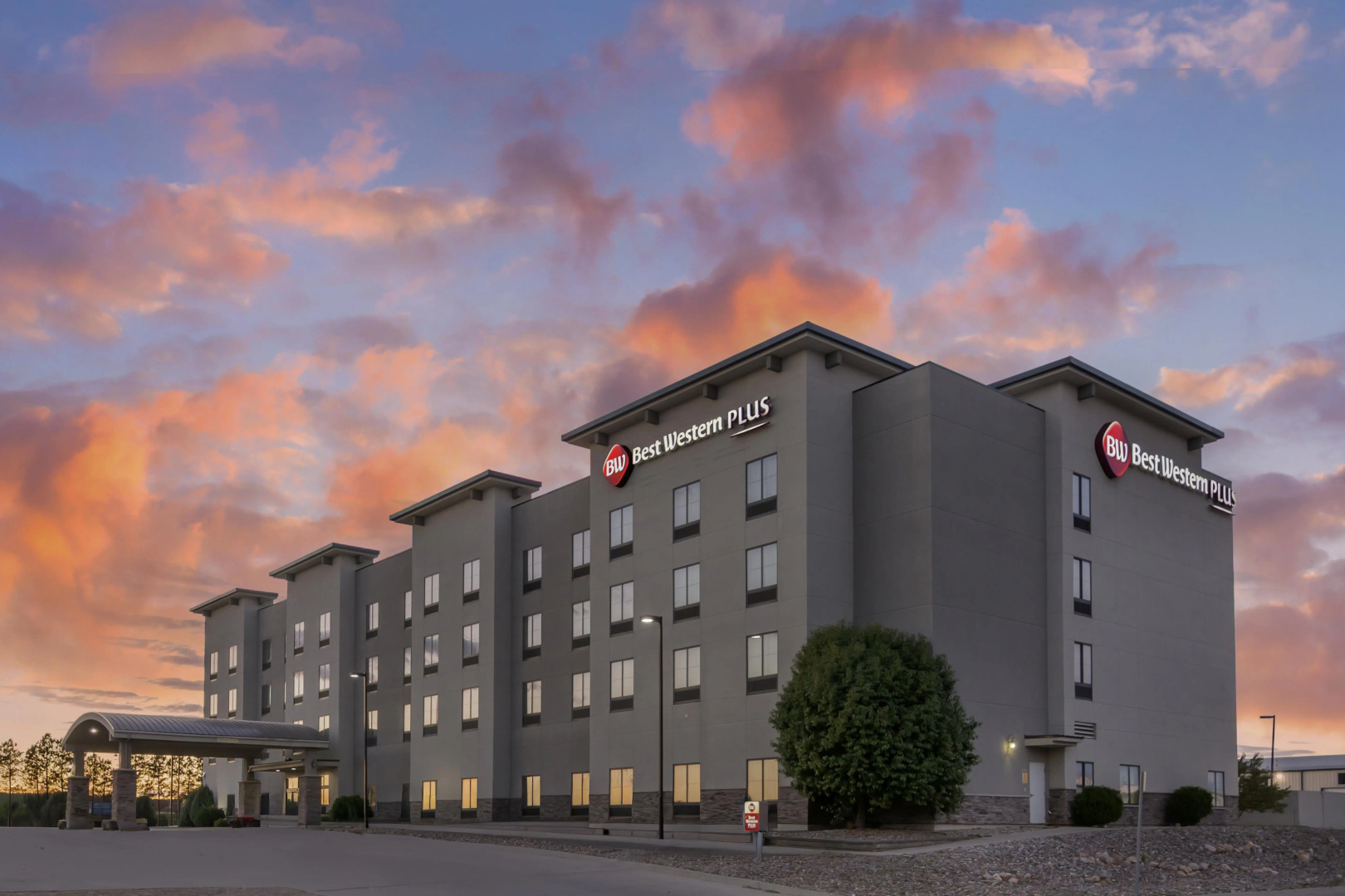 Best Western Plus Williston Hotel & Suites