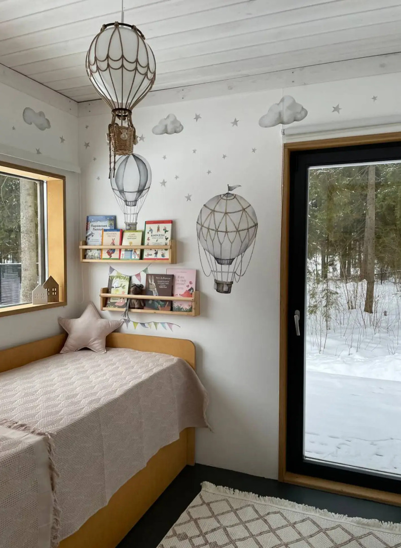 Шале в хвойном лесу