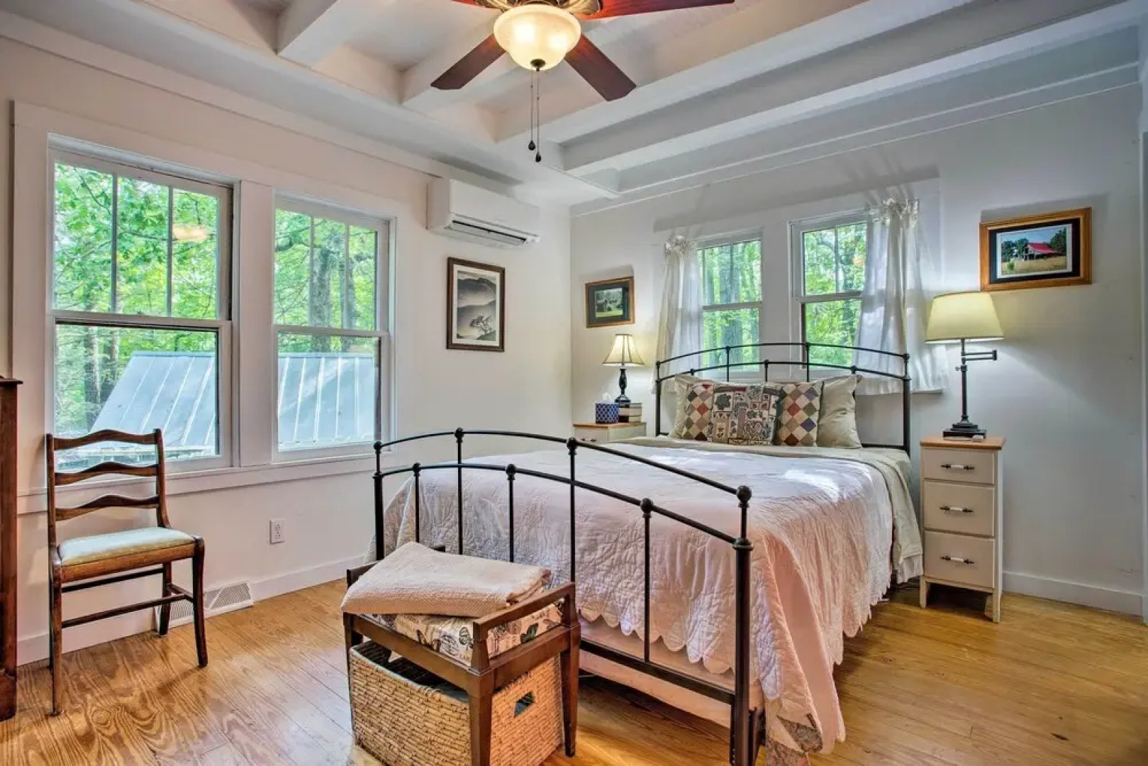 Asheville-area Cabin w/ Fire Pit & Forest Views