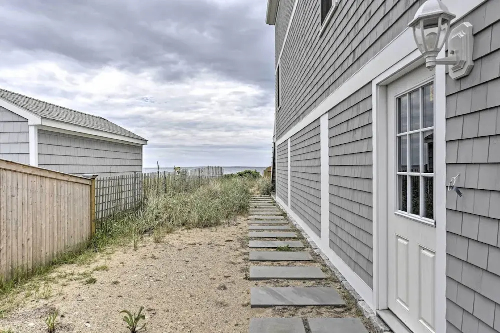 Peaceful Cottage - Steps to Matunuck Beach