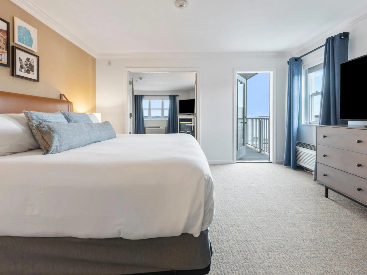 Cherry Tree Inn & Suites