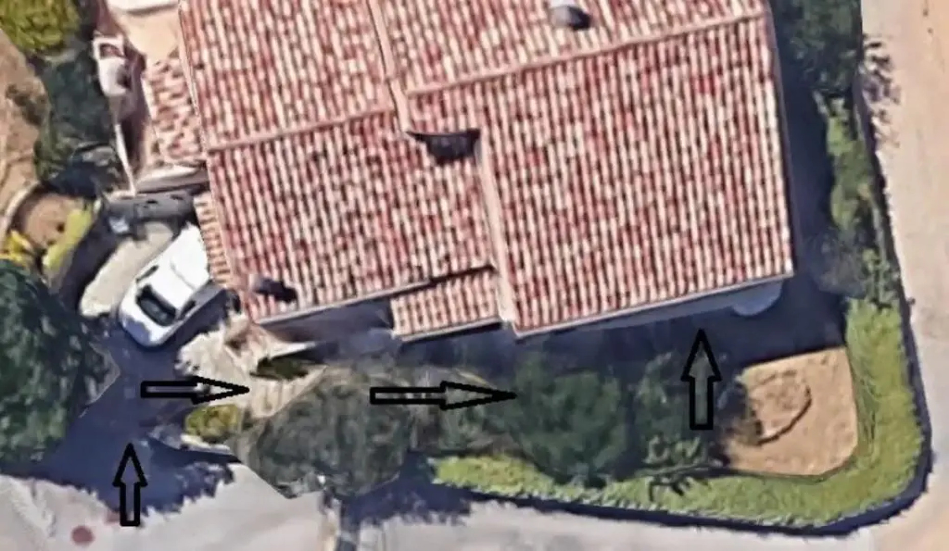 Appartement T2 bas de villa avec jardinet au calme proche mer