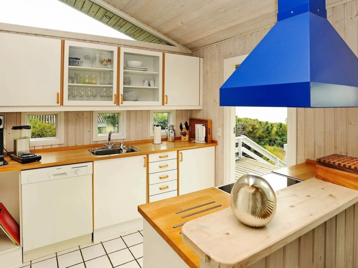 Gorgeous Seaside Holiday Home in Faaborg