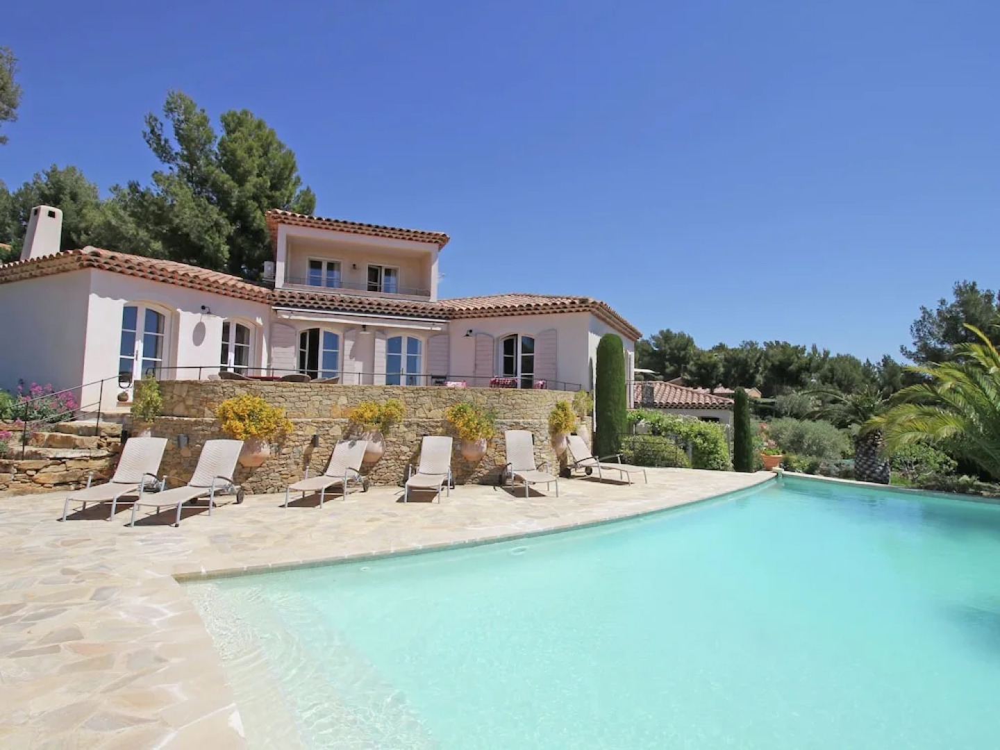 Deluxe Villa in La Cadière D'azur With Pool & Views