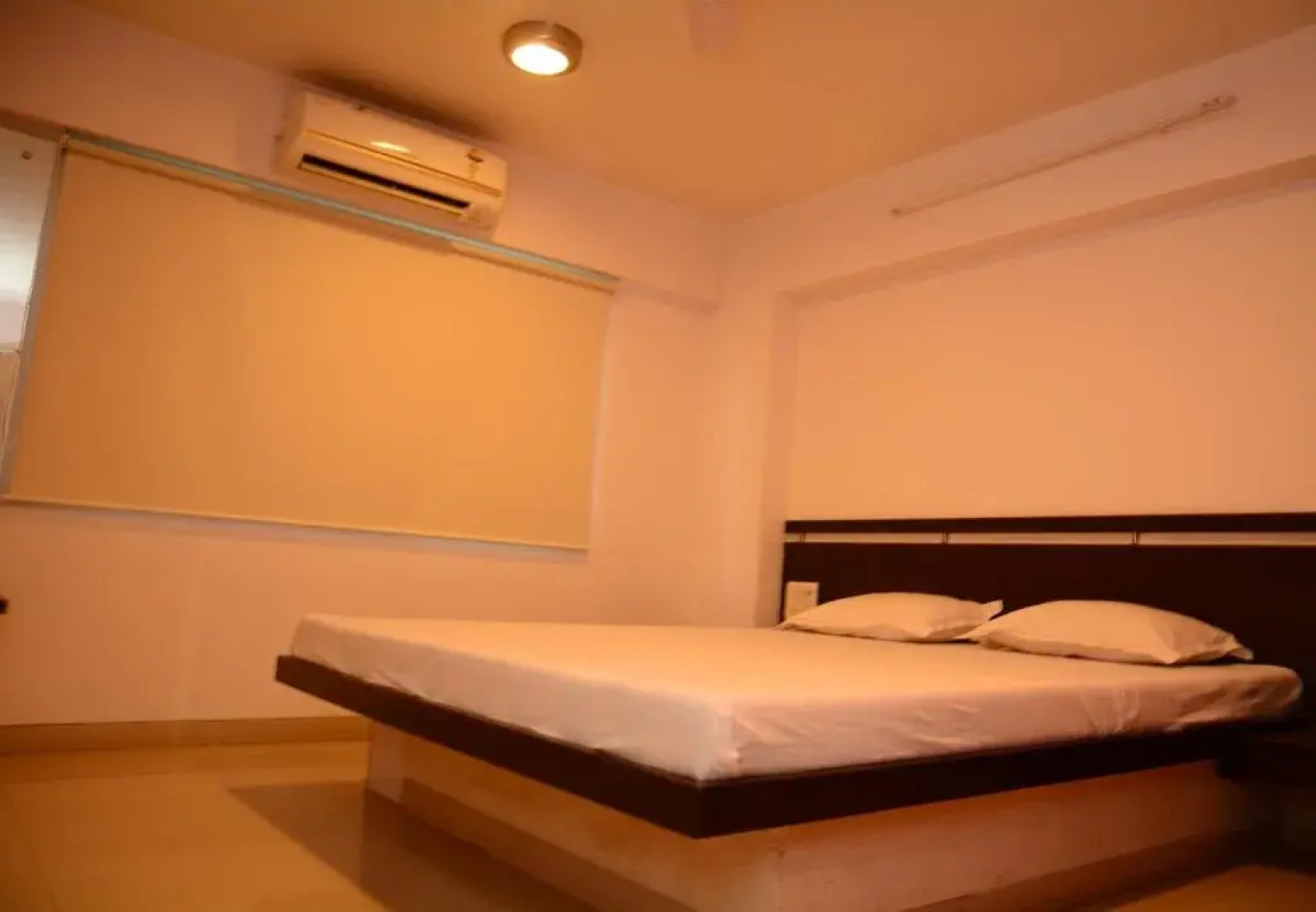 Hotel Palms Residency