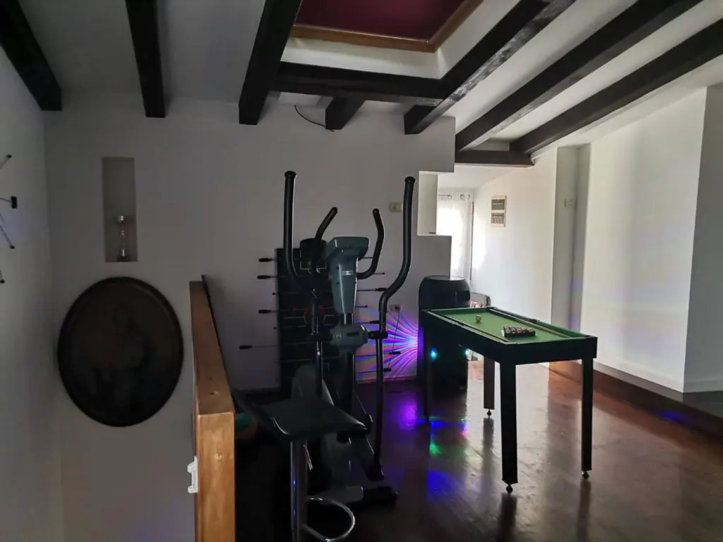 Cheerful Holiday House Illuminosa