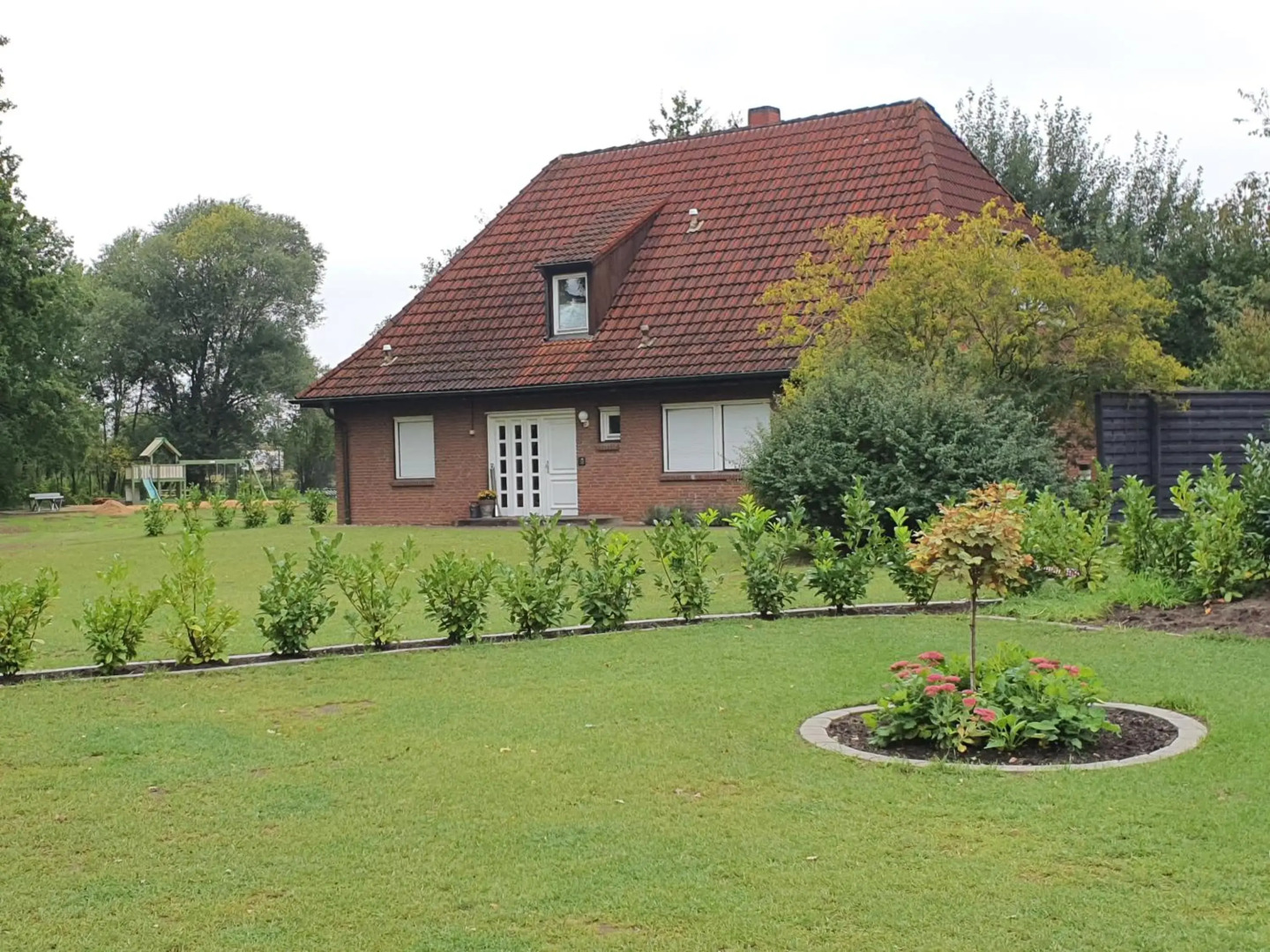 Tolle 125m² Erdgeschoßwohnung im Einzelhaus