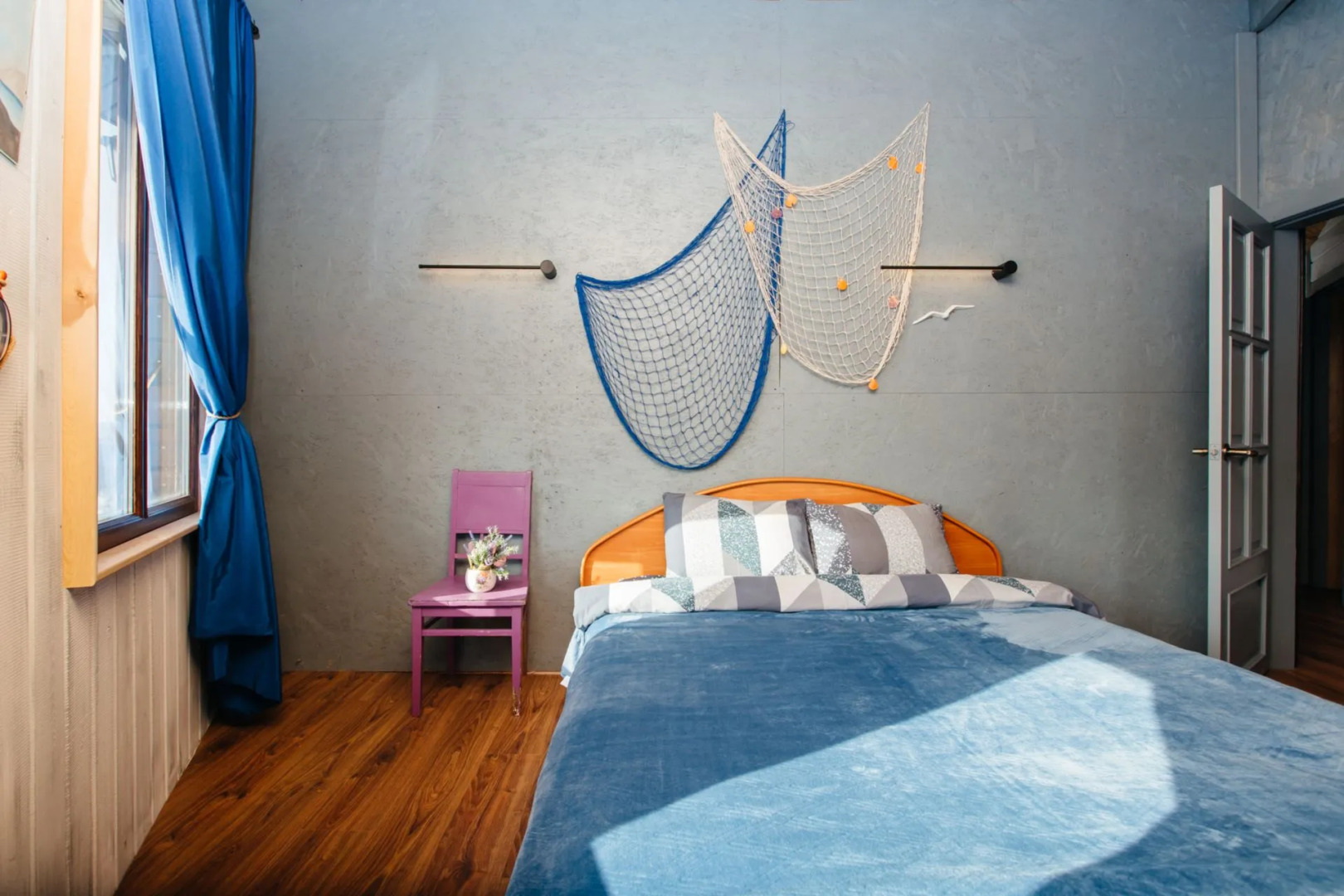 Yousinn (Дом с Кораблем)