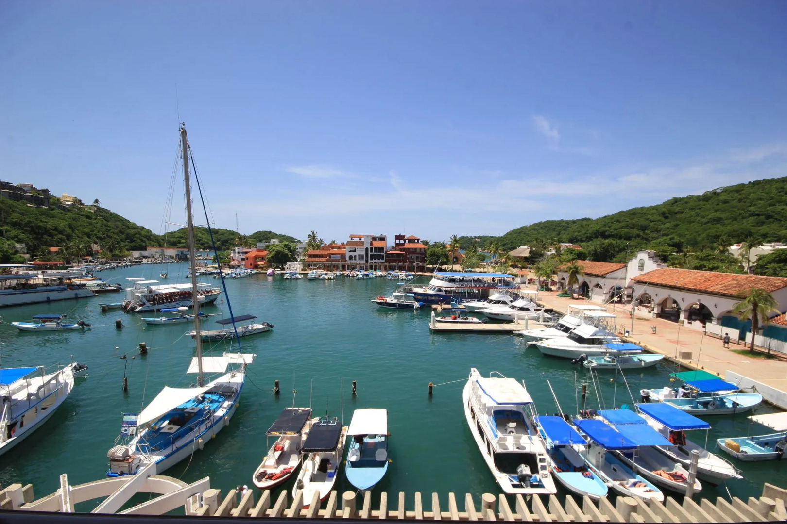 Holiday Inn Huatulco by IHG