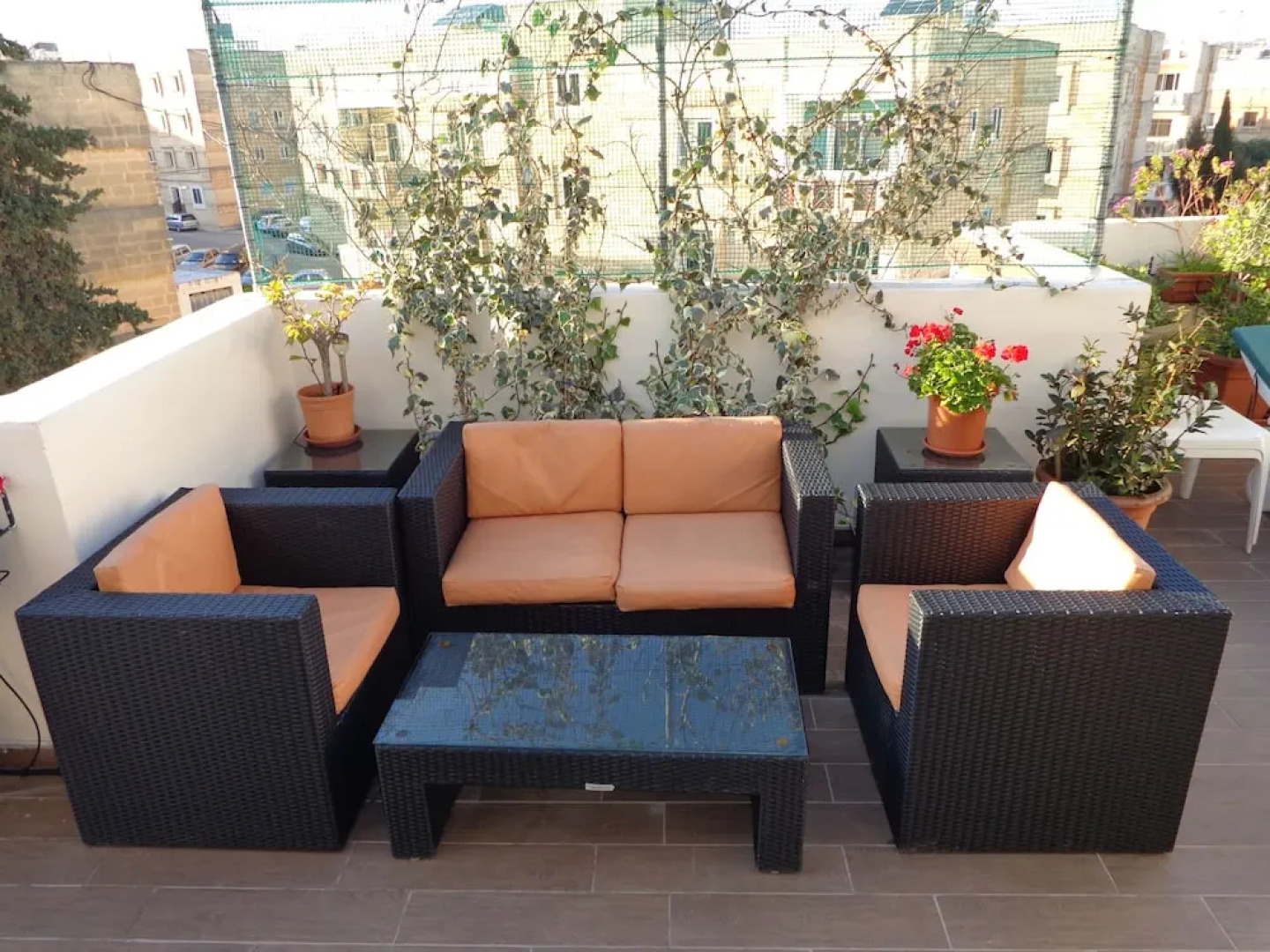 Lovely Penthouse With Private sun Terrace Between Valletta and Sliema