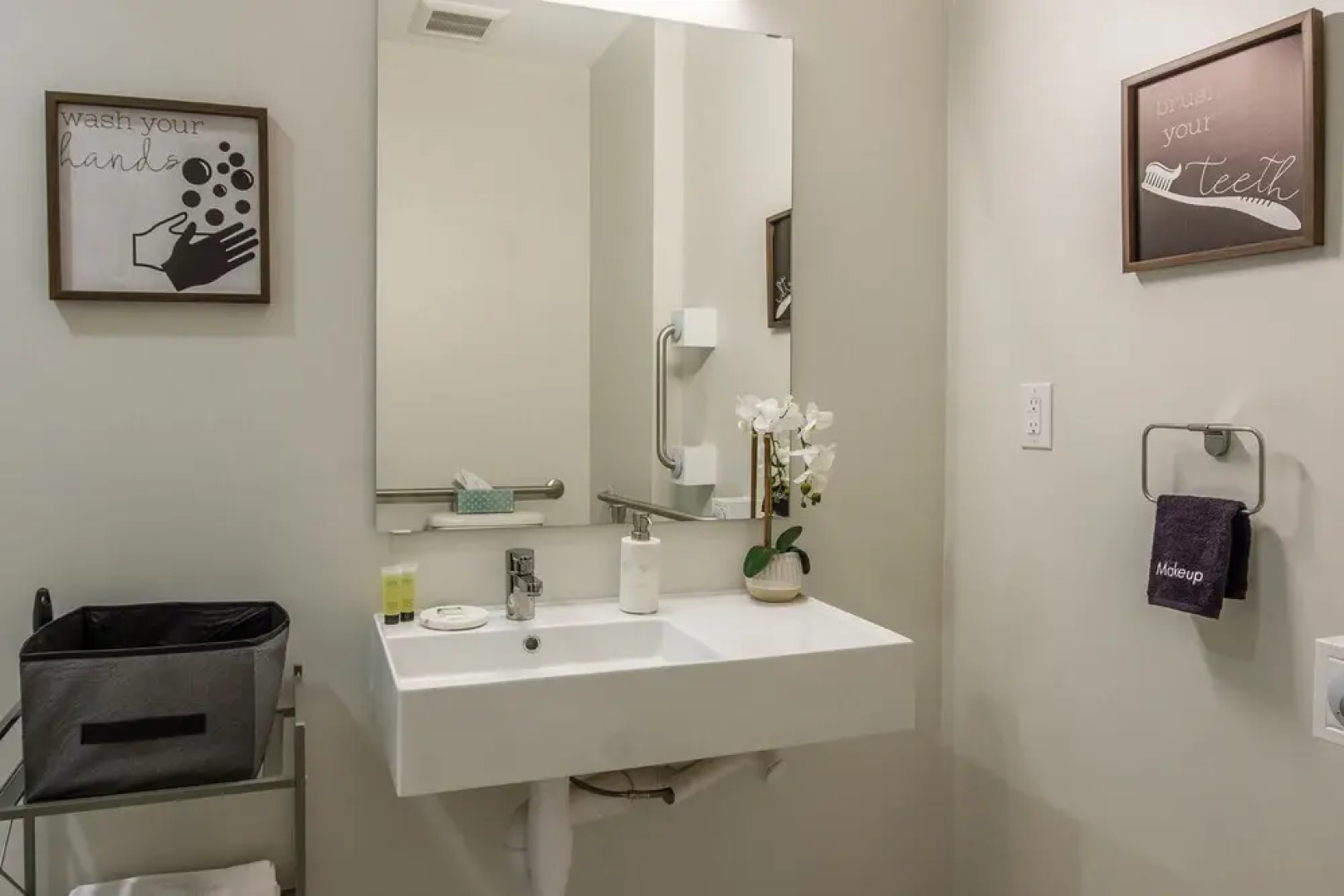 FRONTDESK Rowat Lofts East Village Des Moines