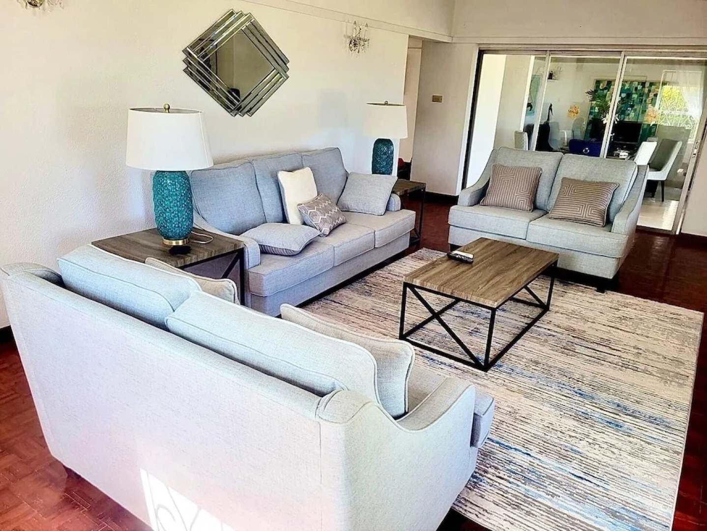 Beautiful 4-bed House With Stunning sea Views