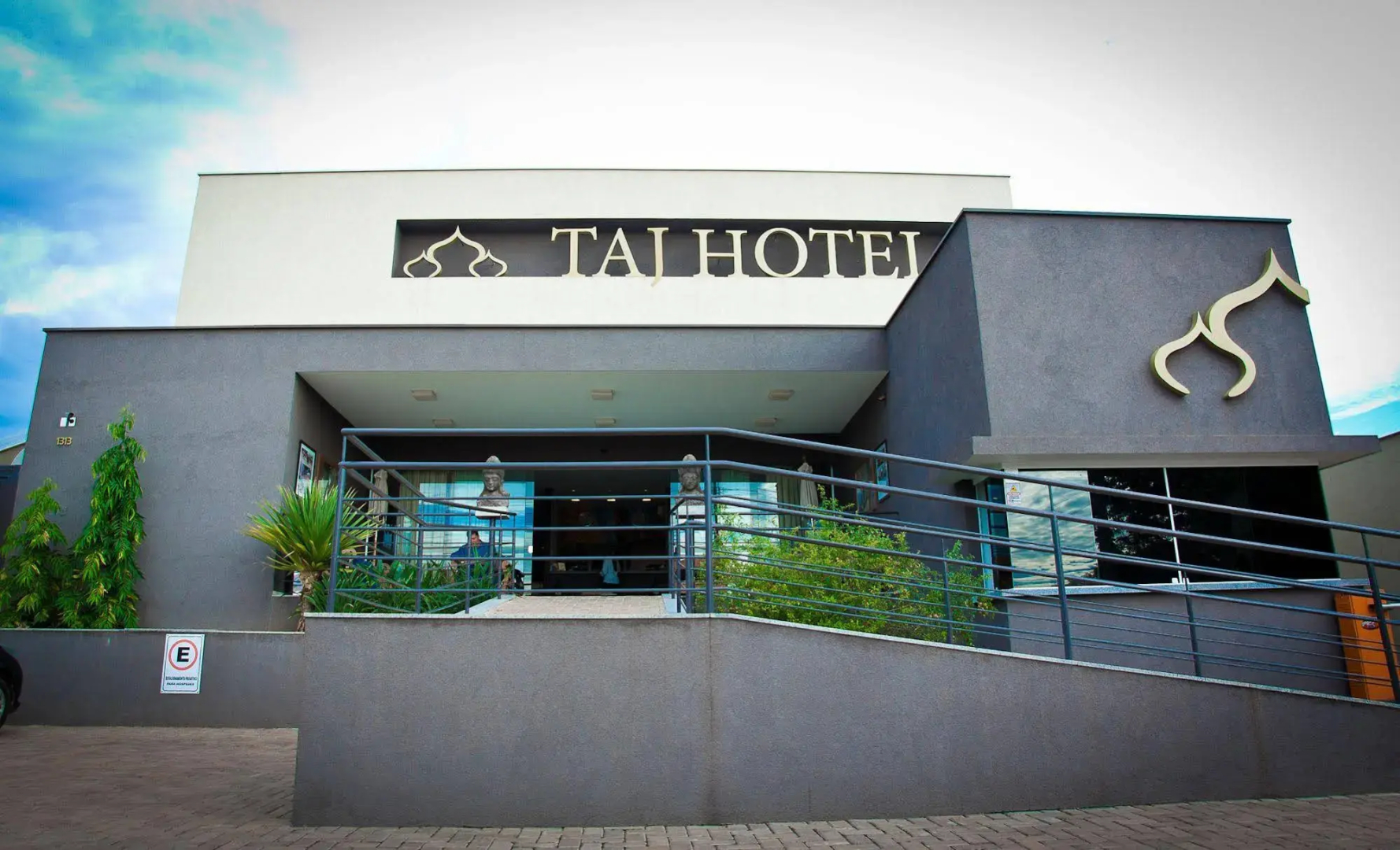 Taj Hotel