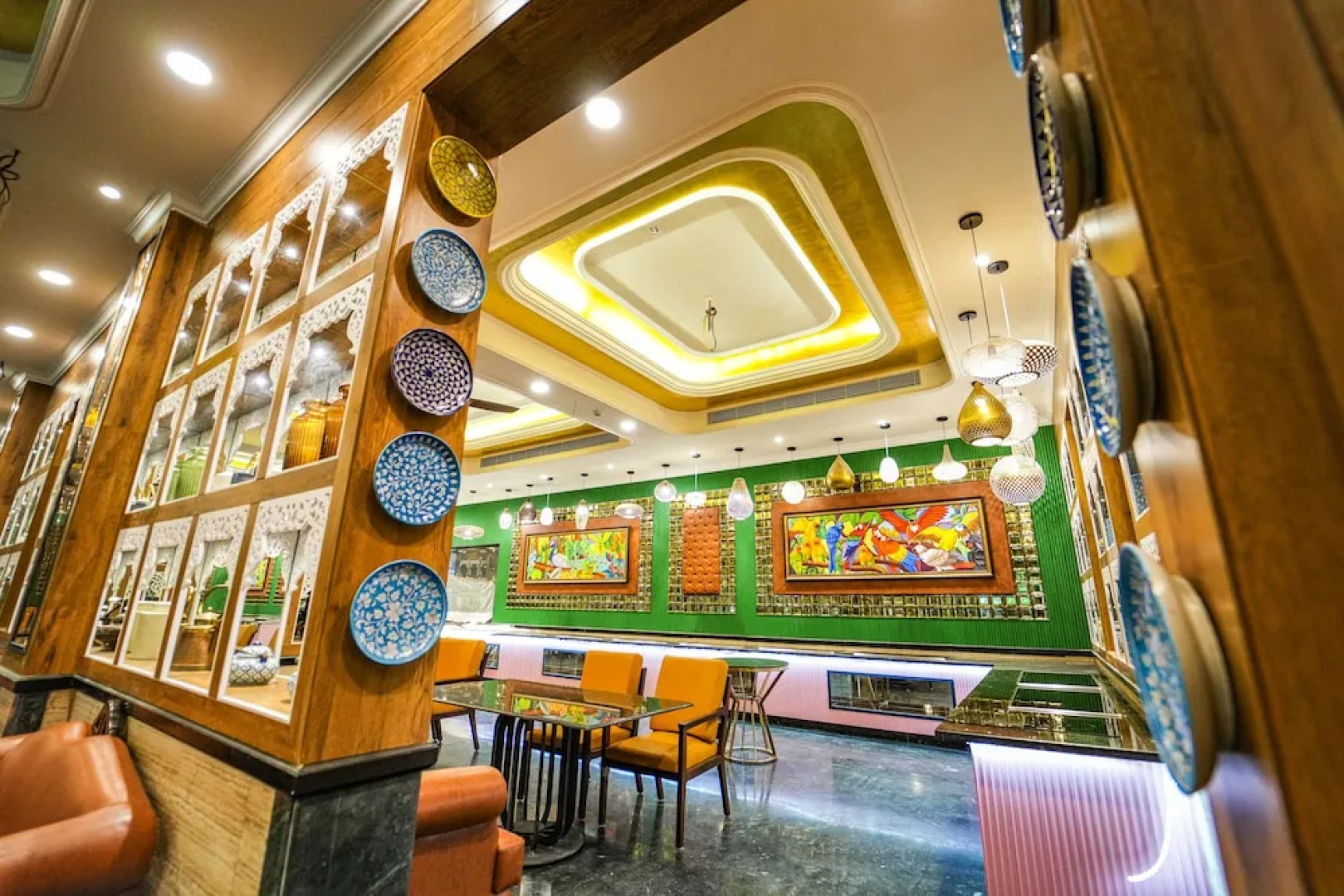 Mayfair Oasis Resort & Convention