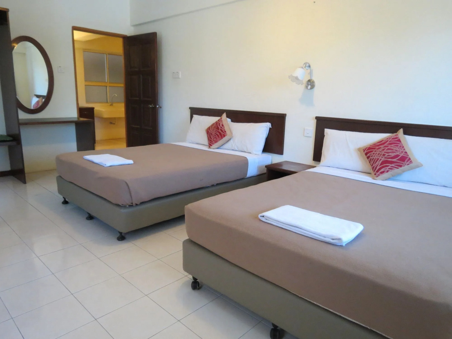 Virgo Batik Resort Teluk Batik Lumut