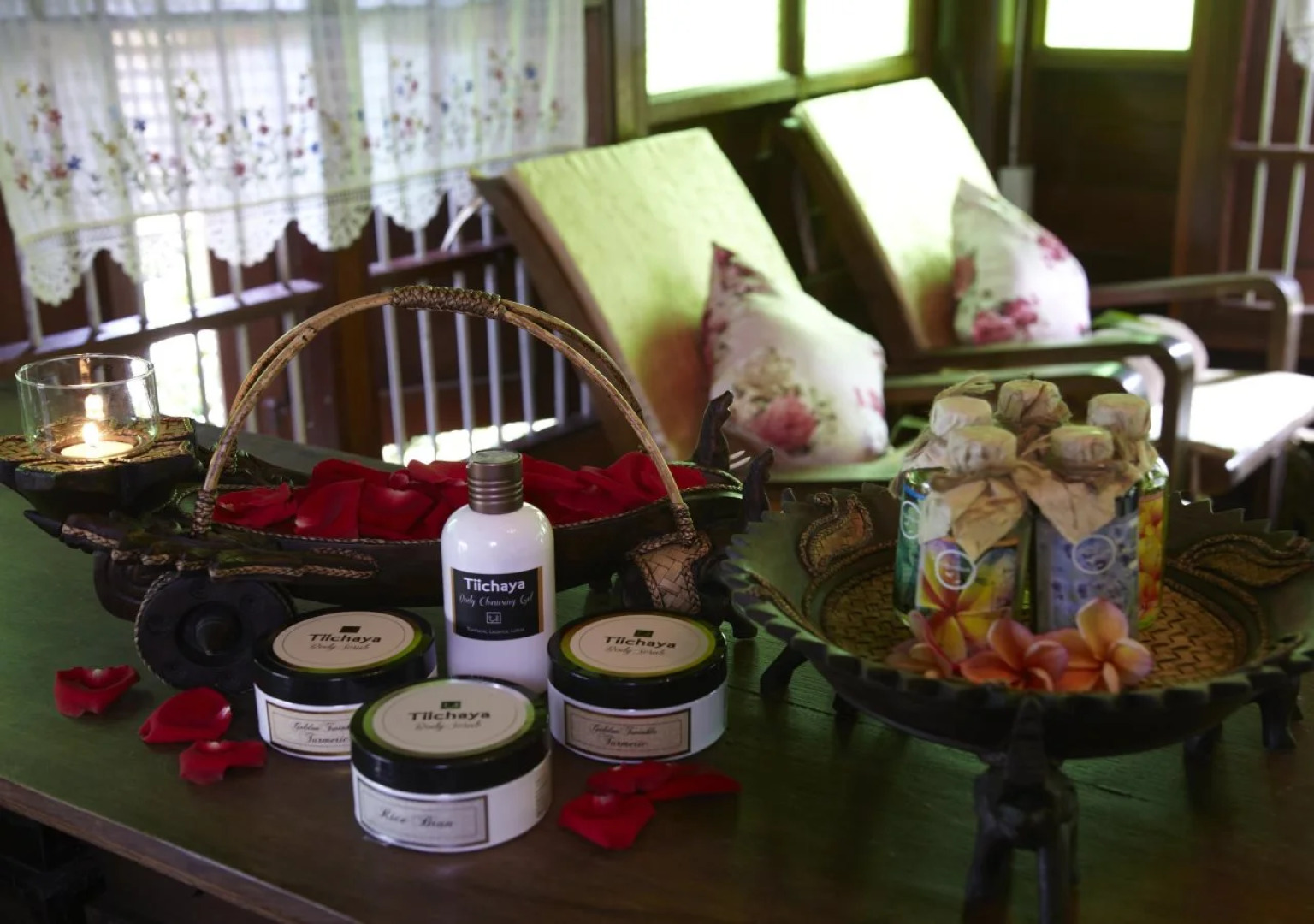 360 Tanawasin Resort & Spa