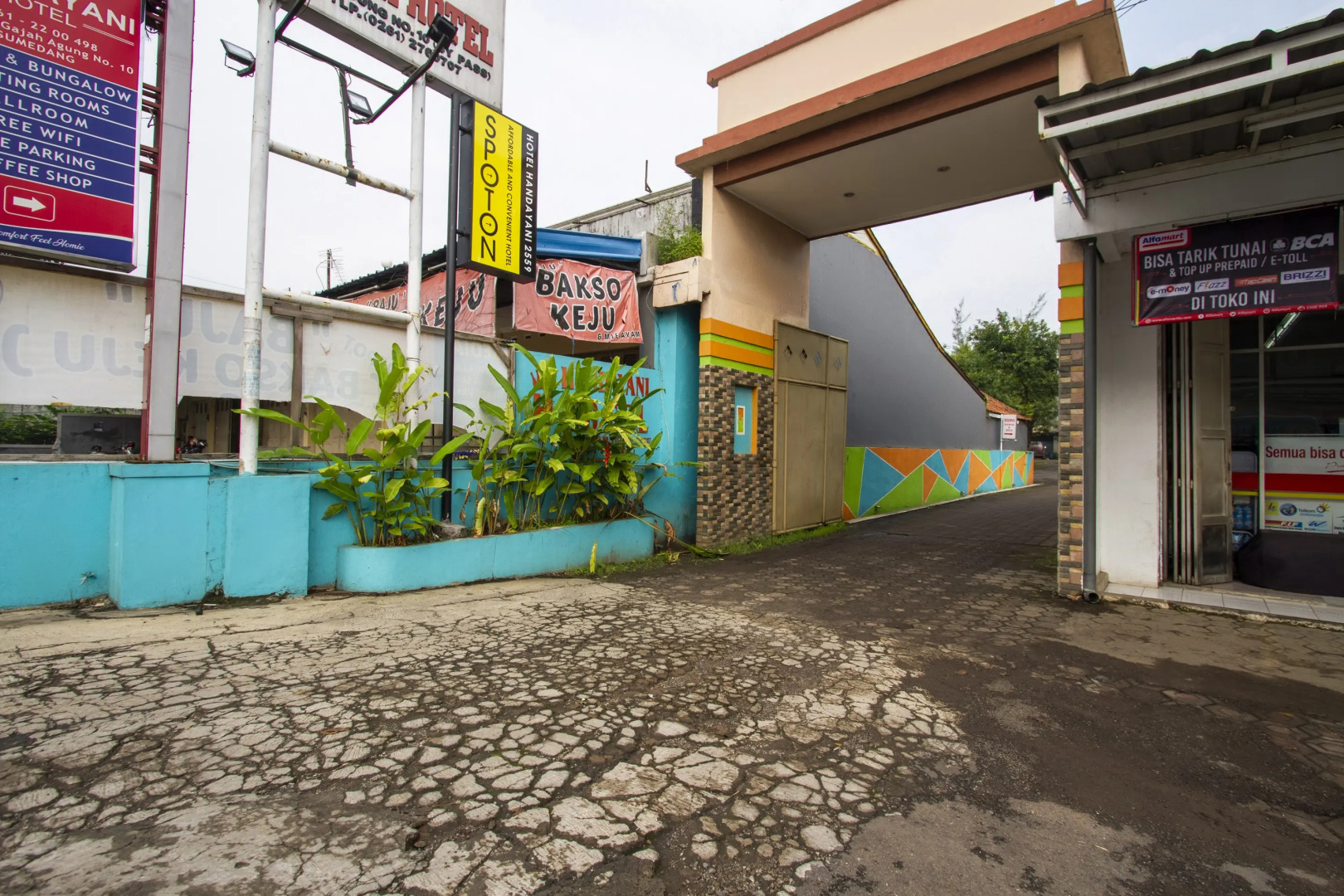 SPOT ON 2559 Hotel Handayani Syariah