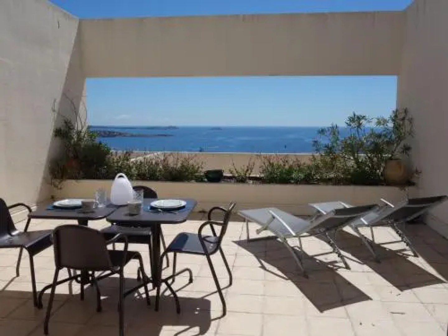 Superbe T2 44m2 - Grande Terrasse Vue Mer Panoramique Exceptionnelle Piscine - Parking