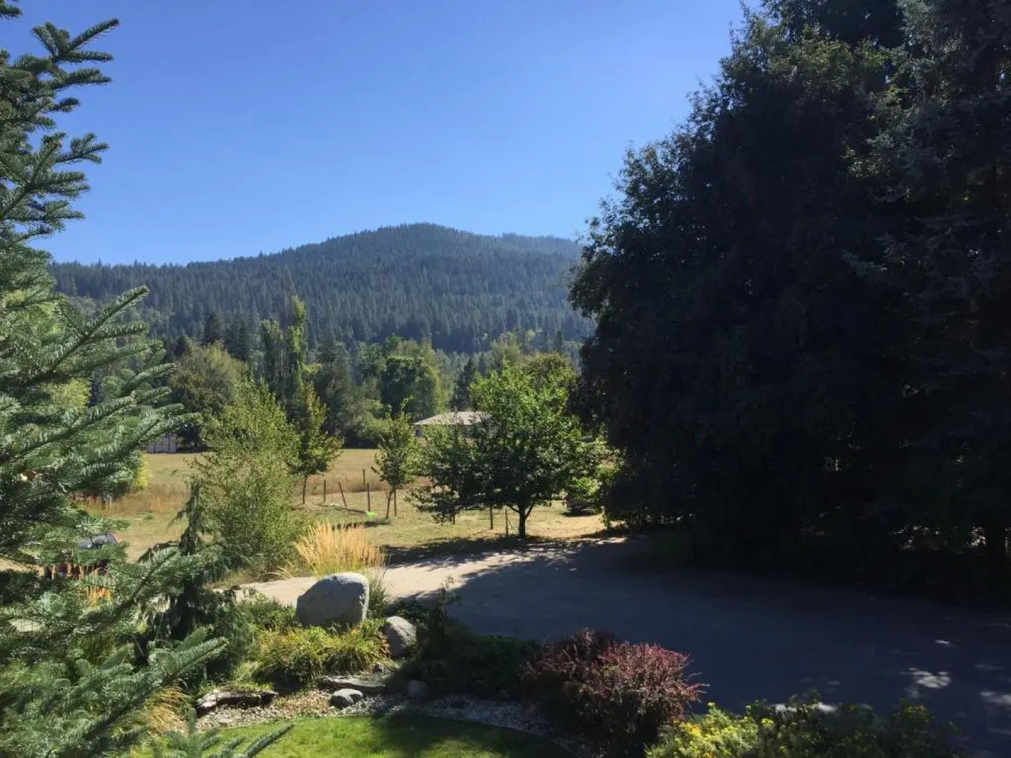 The Dew Drop Inn Motel